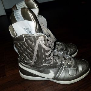 Nike high top shoes